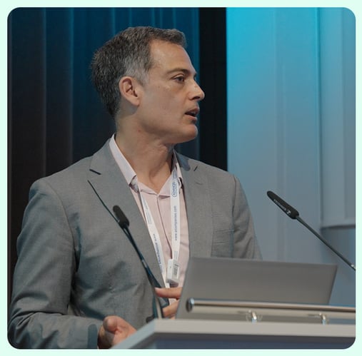 AaaG Speaker Photo 4 AaaG Speaker Photo 4